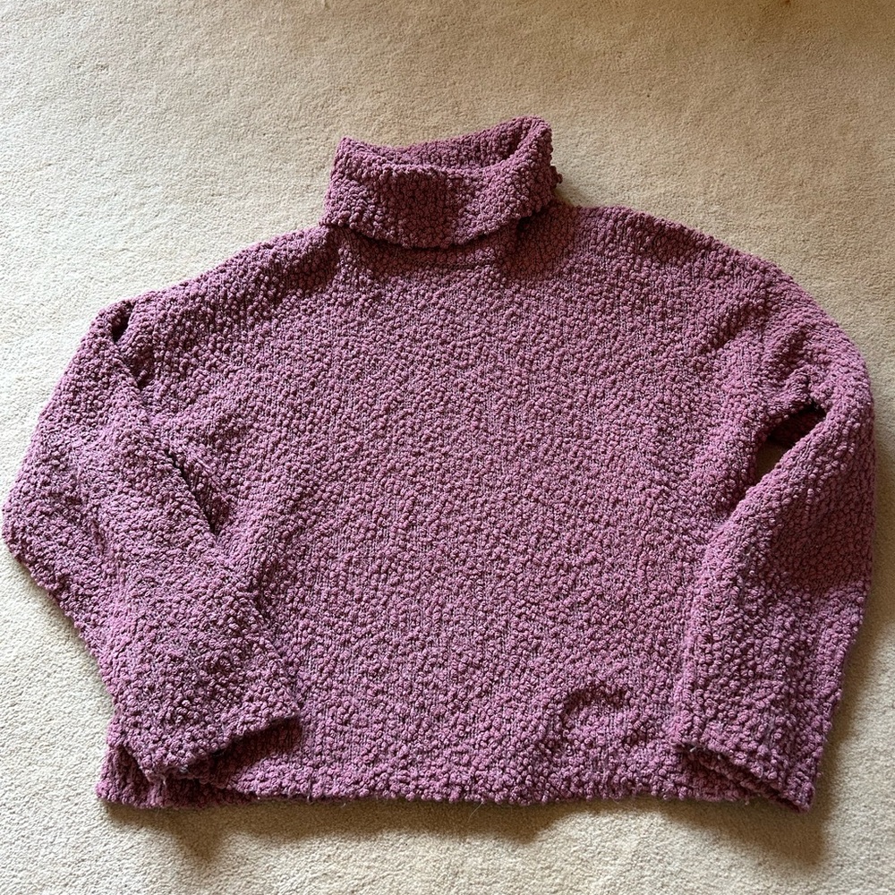 Studio B turtleneck sweater textured light maroon tone .Sz XL